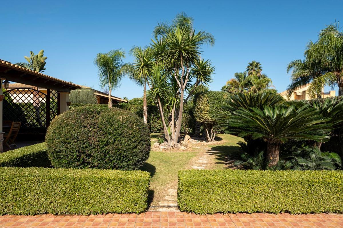 Villa Plumeria Campofelice di Roccella Kültér fotó