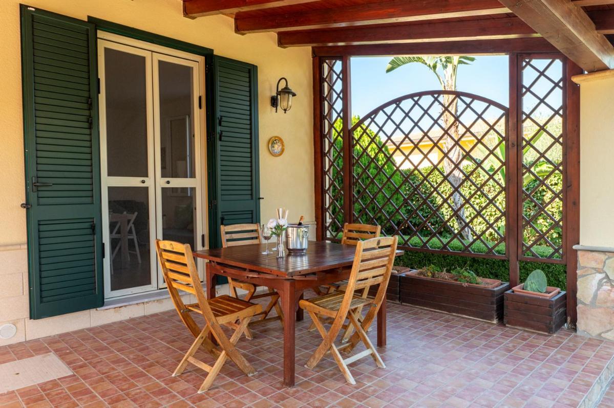 Villa Plumeria Campofelice di Roccella Kültér fotó