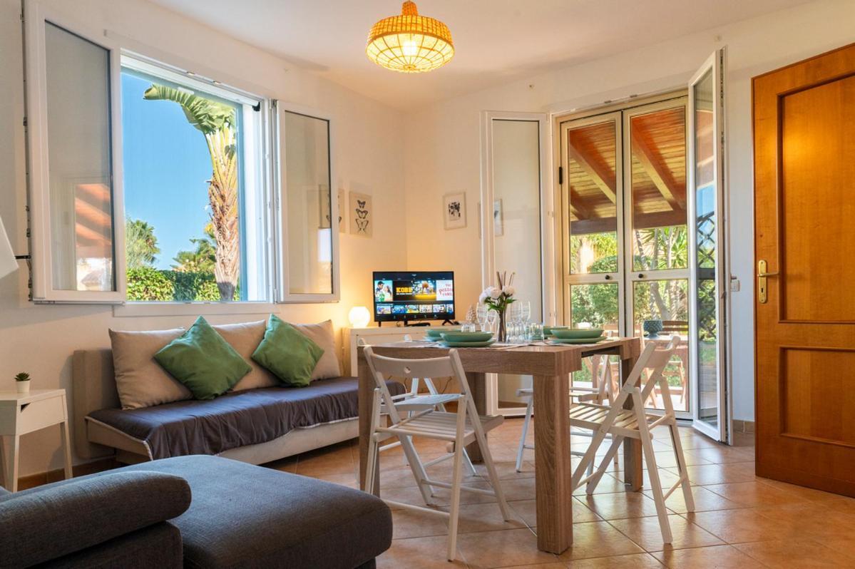 Villa Plumeria Campofelice di Roccella Kültér fotó